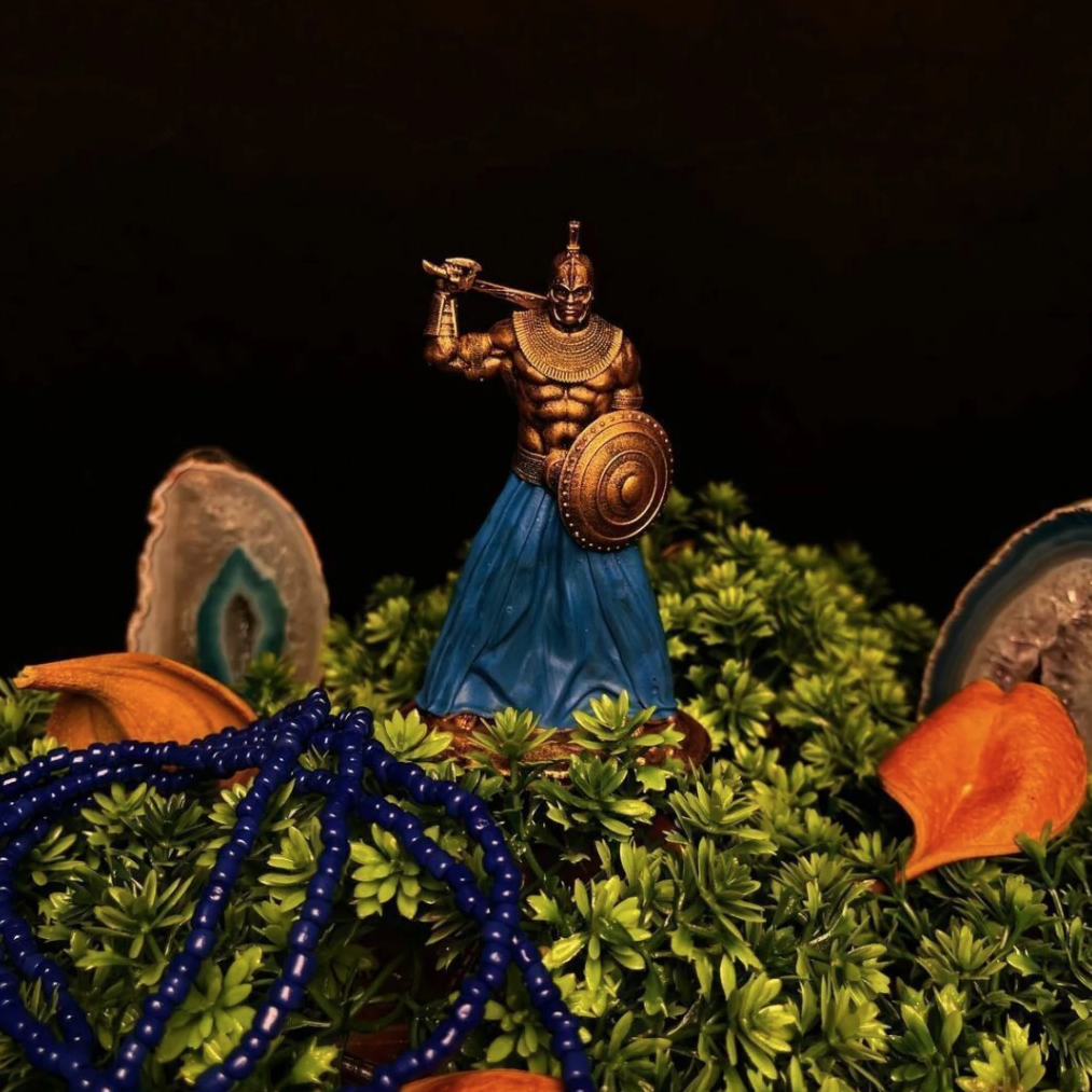 Estátua Orixá Ogum Guerreiro em Resina (11cm)