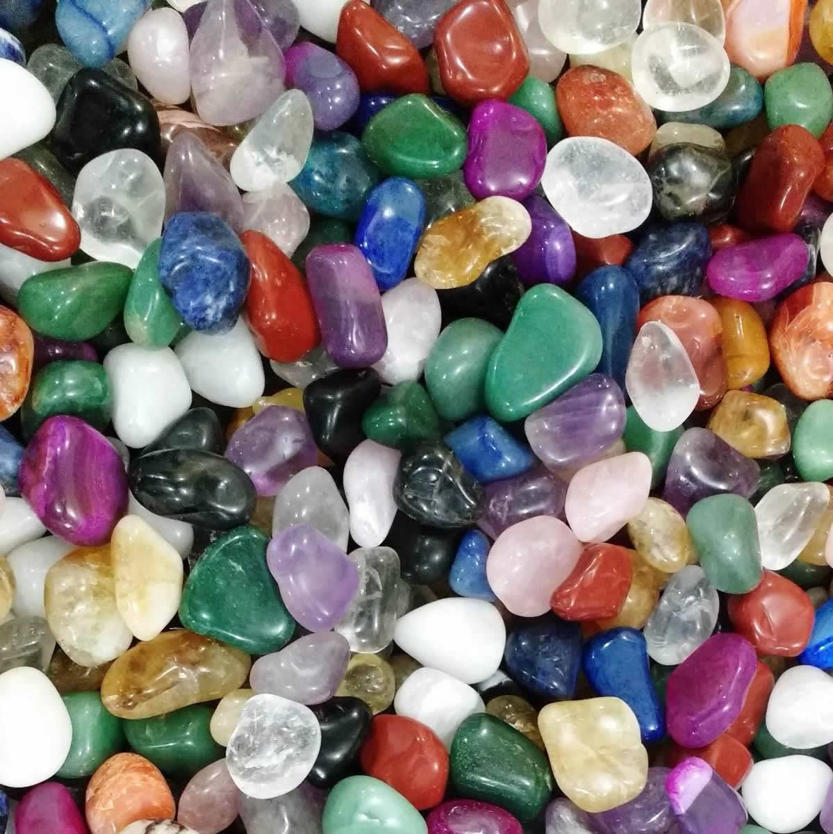 Pedras Sortidas Roladas Pequenas (50g)