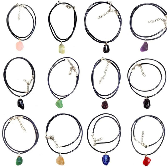 Colar dos Signos com Pingente de Pedra e Cordão